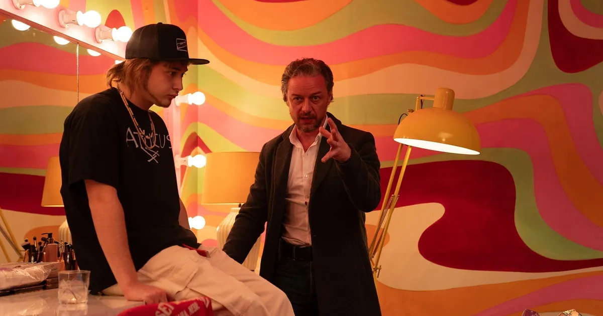 PÖFF 2025 ARVUSTUS ⟩ Maailmakuulsa külalise uus film: piletid müüdi välja kiiremini kui «Rahamaa» pääsmed