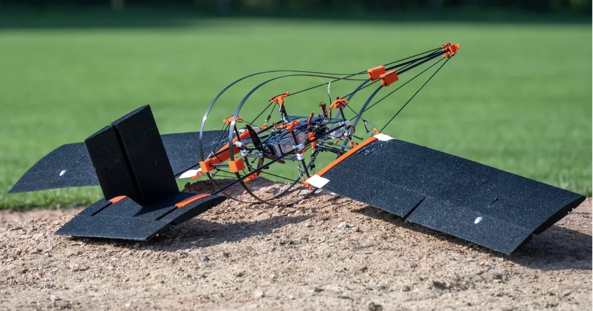 Droon nagu rähn: võib suure hooga vastu seina lennata ja katki ei lähe