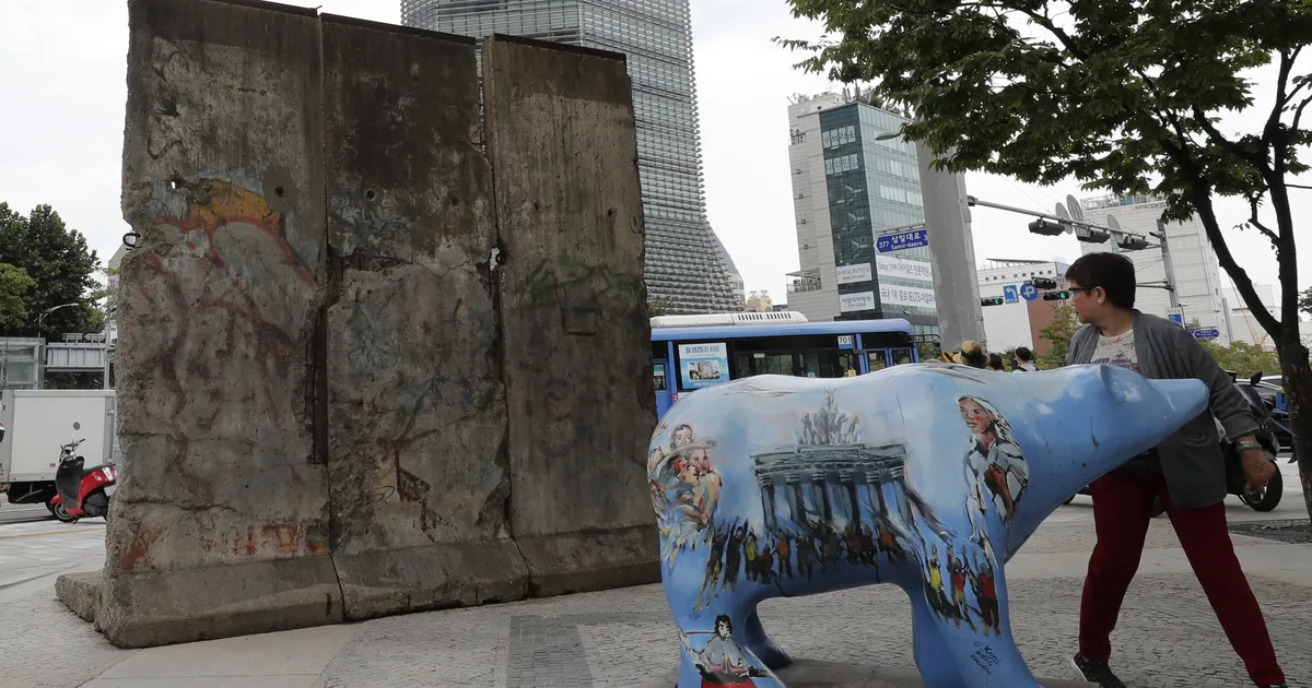 Tükke Berliini müürist võib leida maailmas 57 riigist