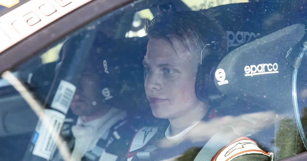 AMETLIK ⟩ Toyota teatas 2026. aasta sõitjad, programmiga liitub ka 18-aastane eestlane