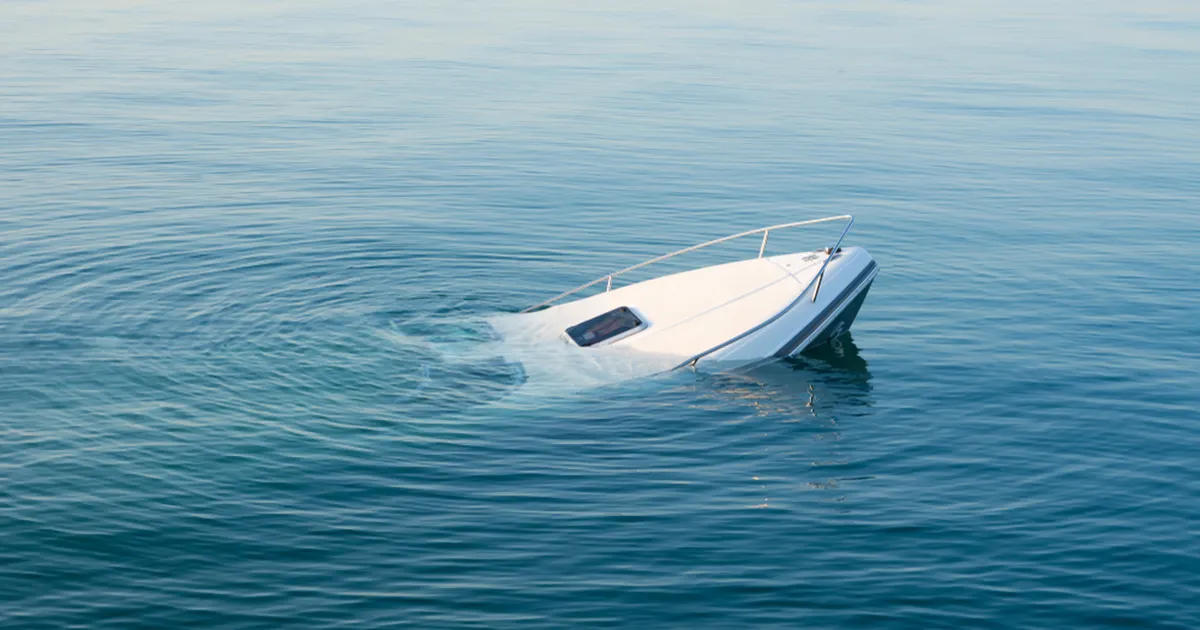 VIDEO ⟩ Reisiidüllist kriisiks: kuidas Kariibi merel päästeti 55 inimest uppuvalt katamaraanilt