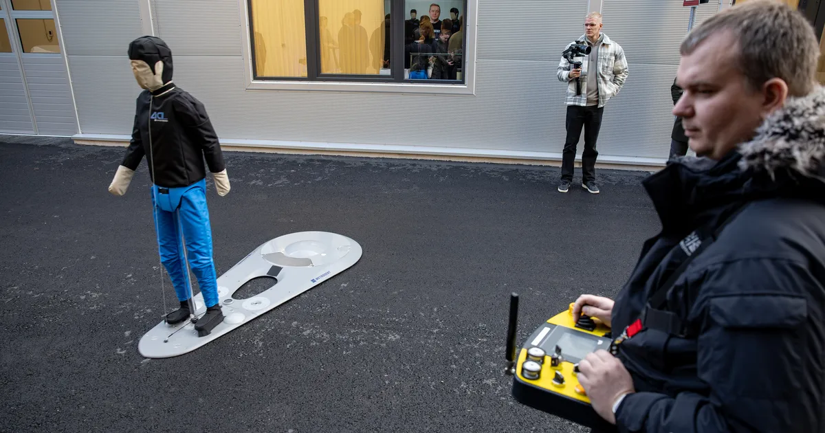 GALERII JA VIDEO ⟩ Robotid ja statistiliselt riietatud mannekeenid: Eestis hakatakse testima isejuhtivate autode osavust