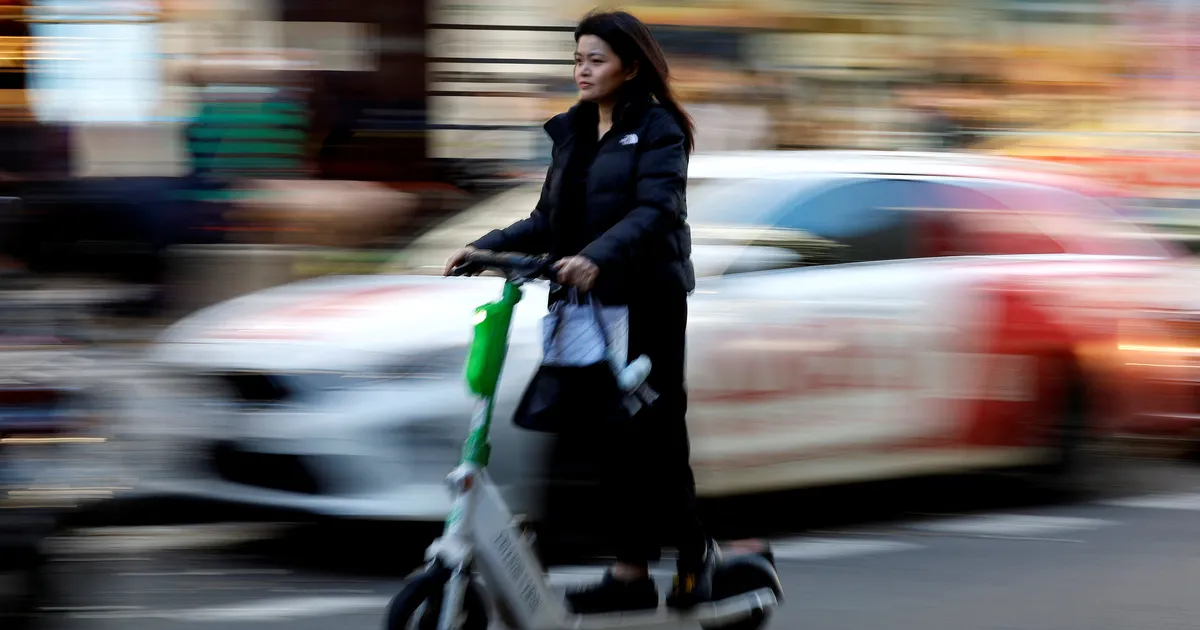 Slovakkia kehtestab kõnniteedel liikumisele kiiruspiirangu, trahv ka kiirustavatele jalakäijatele?