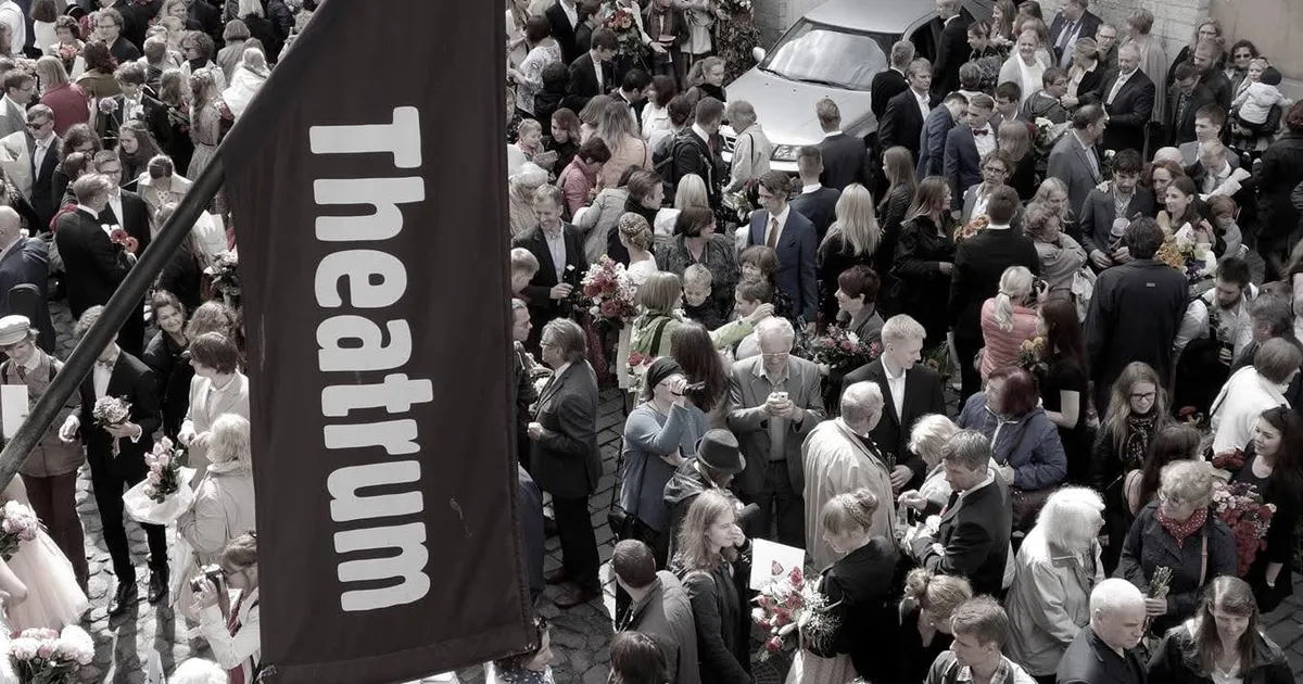 HEILI SIBRITS ⟩ Kas me päriselt tahame väiketeatreid? Või ainult räägime sellest?