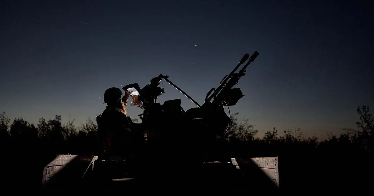 Loe, kuidas ukrainlased patriootilise laulukesega Putini ülehelikiirusega raketid alla tõid