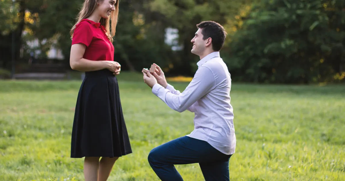 «Ei ole vaja noortele moraali lugeda.» Hiiu gümnasistide pulmauudis ajas netirahva segadusse