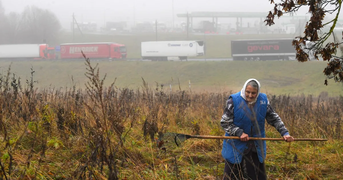 ÜLEVAADE ⟩ ​Lukašenka ähvardab konfiskeerida Leedu kaubaveokid​​