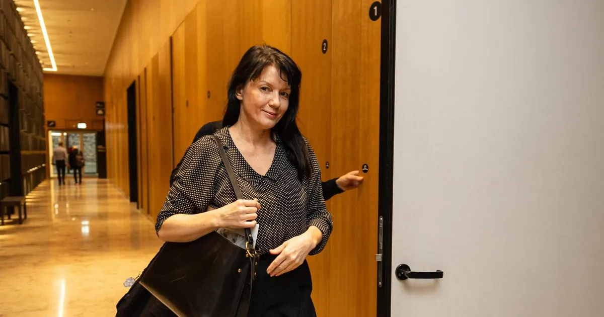 THEATRUM PÄÄSETUD ⟩ Kultuuriminister Heidy Purga leidis raha!