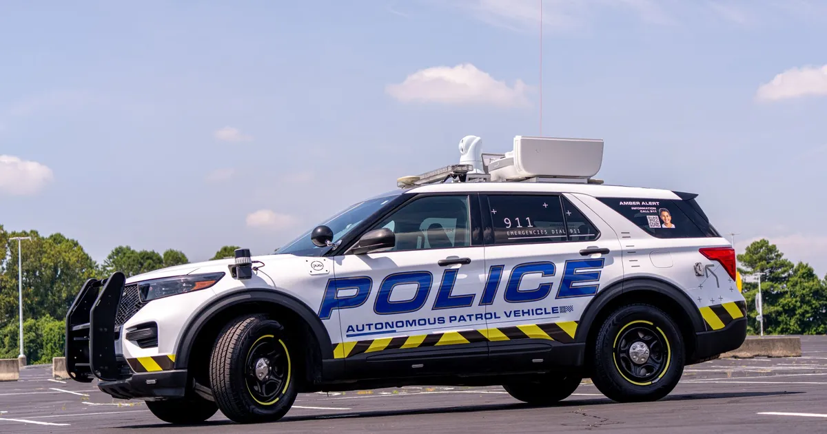 Floridas tulevad tänavatele isepatrullivad politseiautod