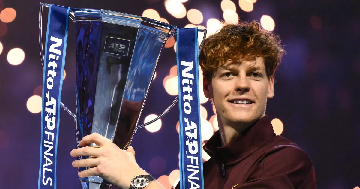 Alcarazist jagu saanud Sinner võitis aasta jooksul kolm suurt tiitlit konkurendi kahe vastu
