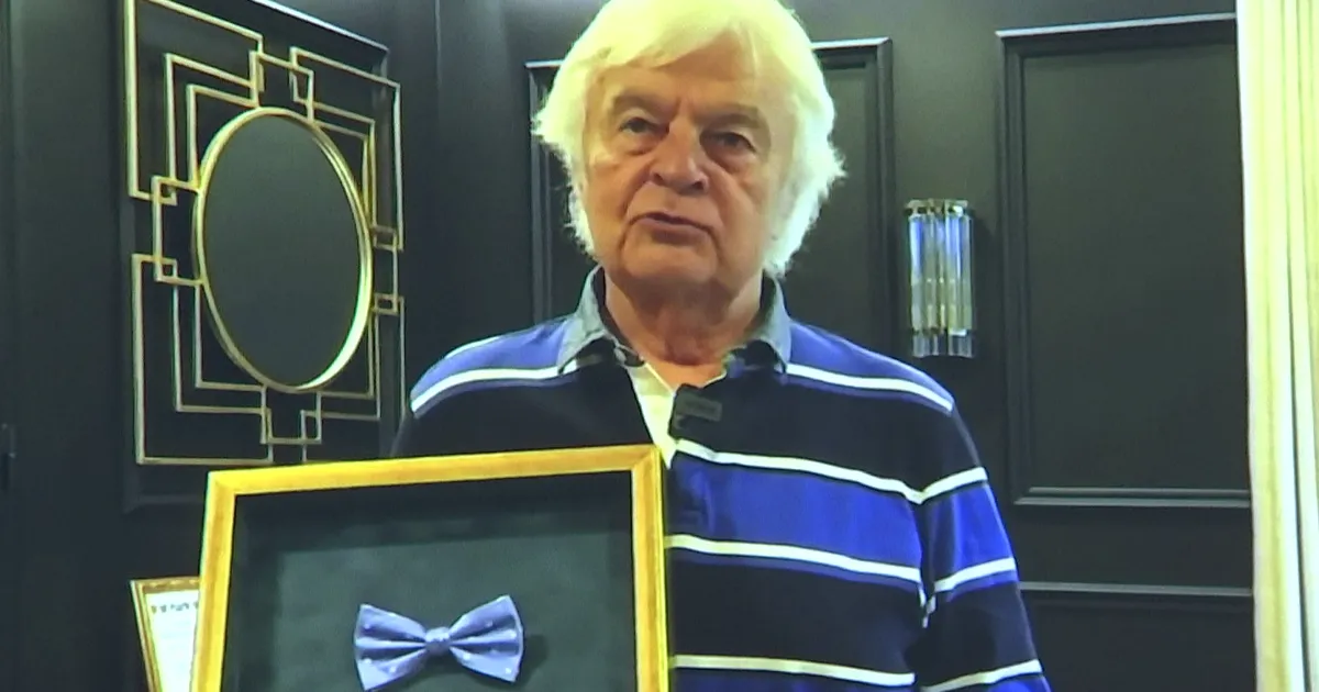 MÜÜDUD! ⟩ Ivo Linna kikilips leidis heategevusliku oksjonil krõbeda hinna eest uue omaniku