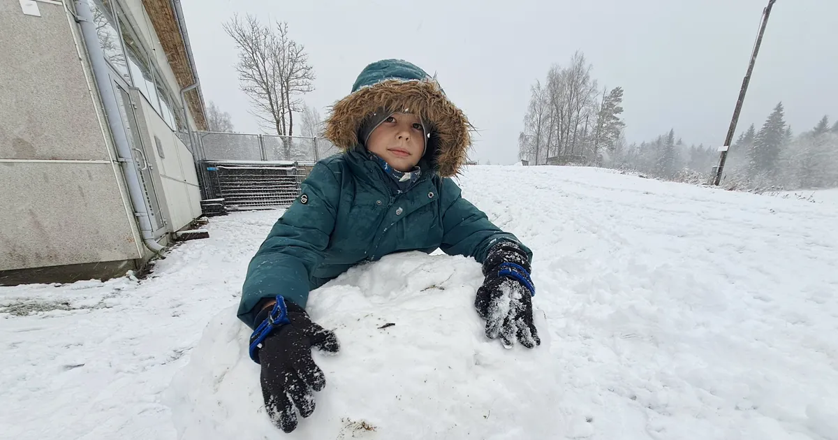 VIDEO ⟩ Haanja mattub vaikselt lumme