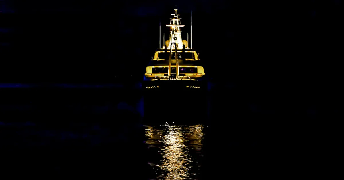 Puhkus muutus õuduseks: praamilt autoga merre sõitnud turist hukkus