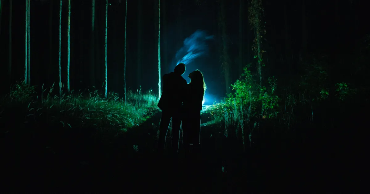 TRAAGILINE ARMASTUSLUGU ⟩ Õnnetud armastajad leidsid Rakvere Vallimäel verise otsa