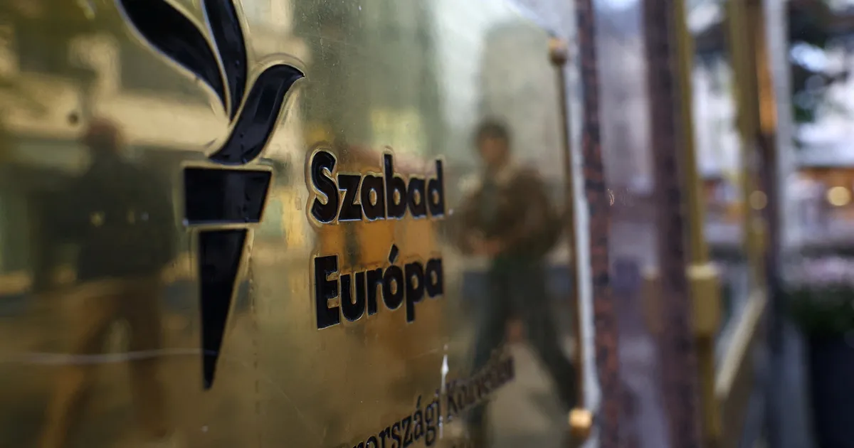 KINK ORBÁNILE ⟩ Raadio Vaba Euroopa lõpetas Ungaris tegevuse
