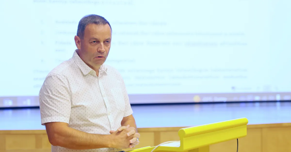 Kambja valda hakkab juhtima kolmikliit