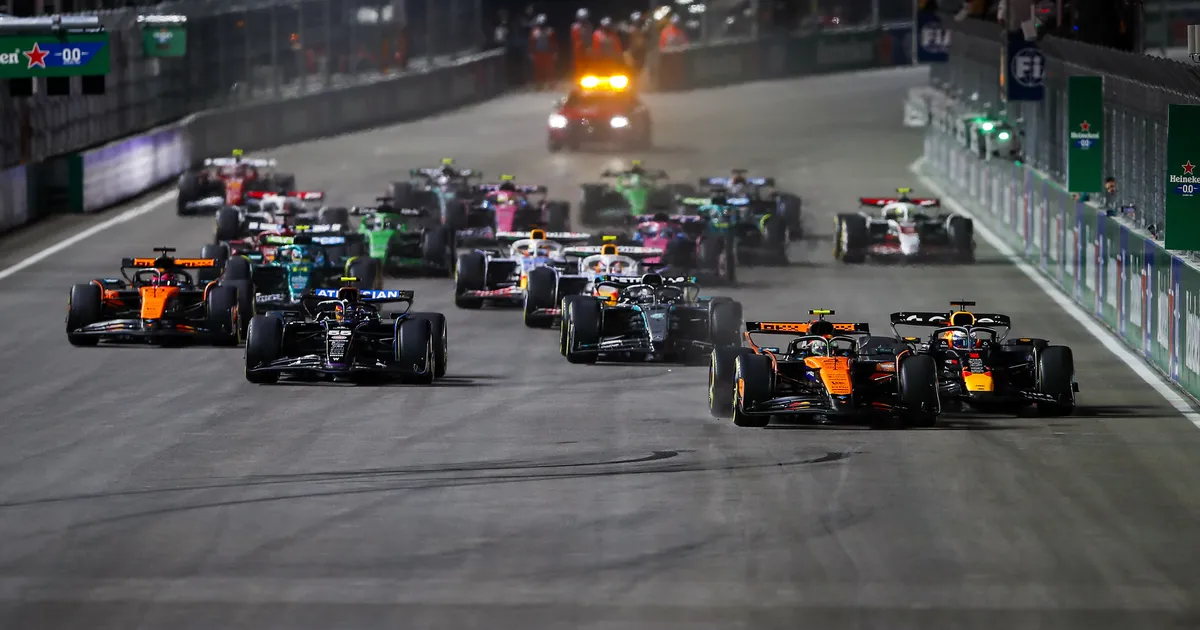 VIDEO ⟩ McLareneid diskvalifitseeritigi ja heitlus MM-tiitli eest muutus hoobilt põnevamaks!