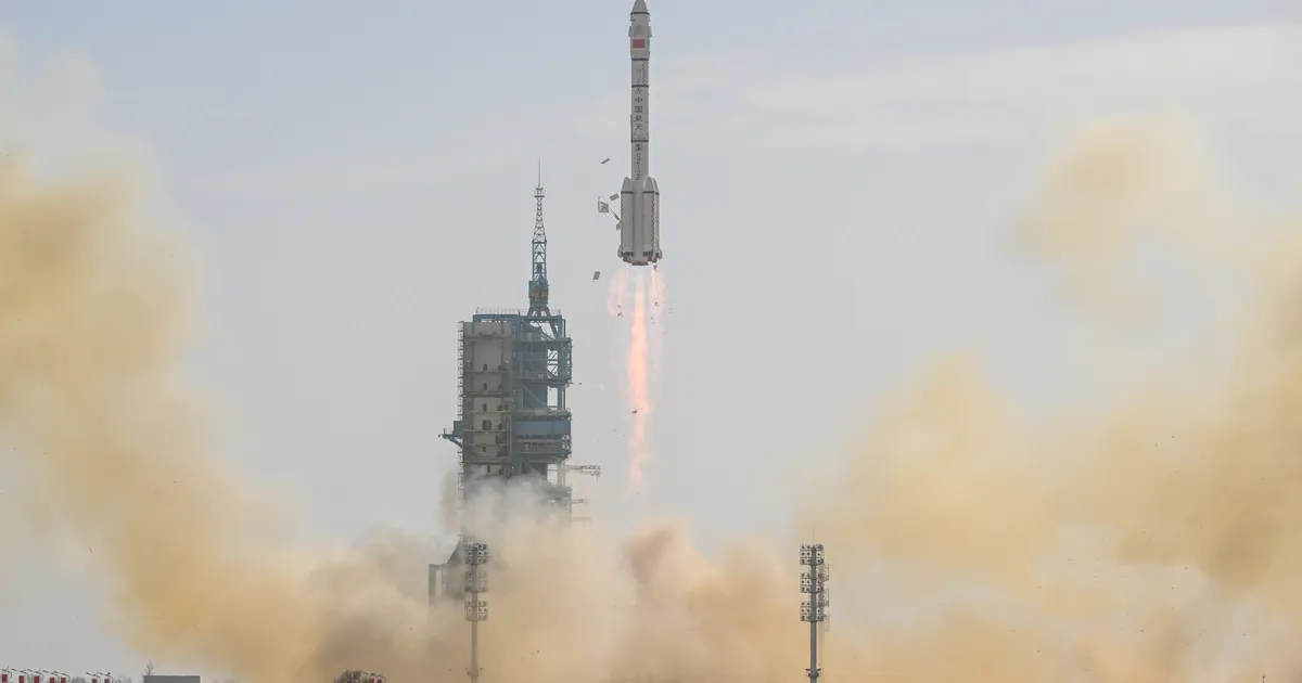 Hiina püüab kosmosejaamas hätta jäänud taikonaute Maale tuua