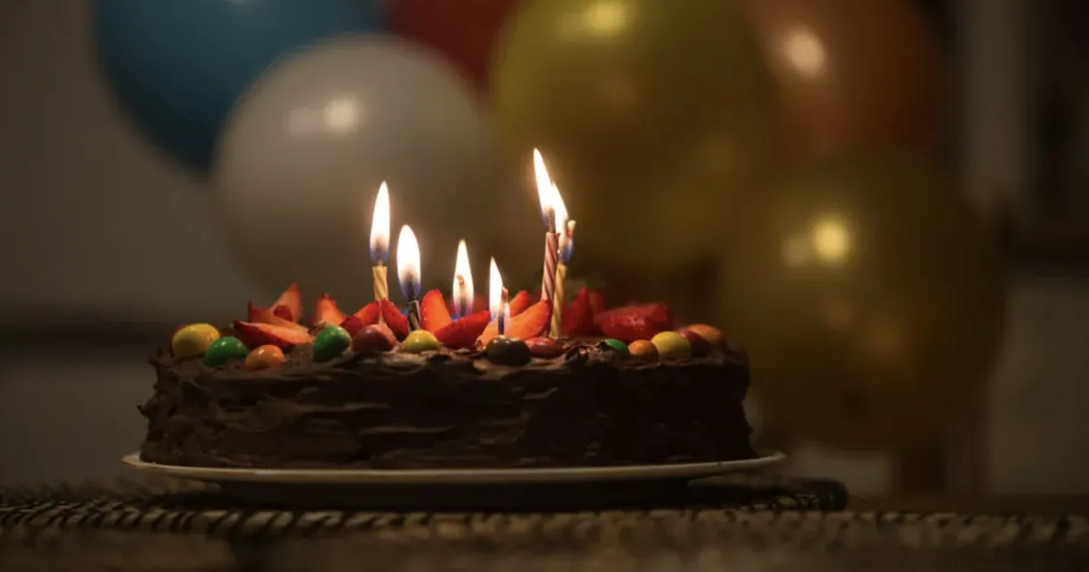 FOTO ⟩ «Eelkooliealine oleks ka hakkama saanud!» Tallinlane oli šokeeritud tellitud sünnipäevatordi välimusest