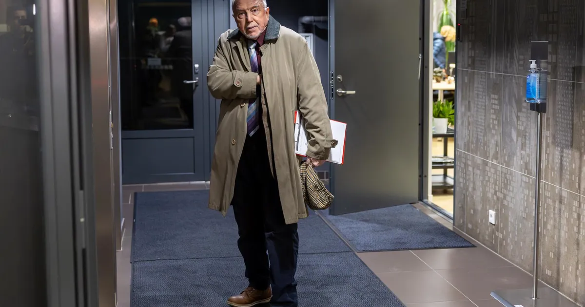 Nõgene tõstis ringhäälingu nõukogus kirve uuesti Veidemanni pea kohale