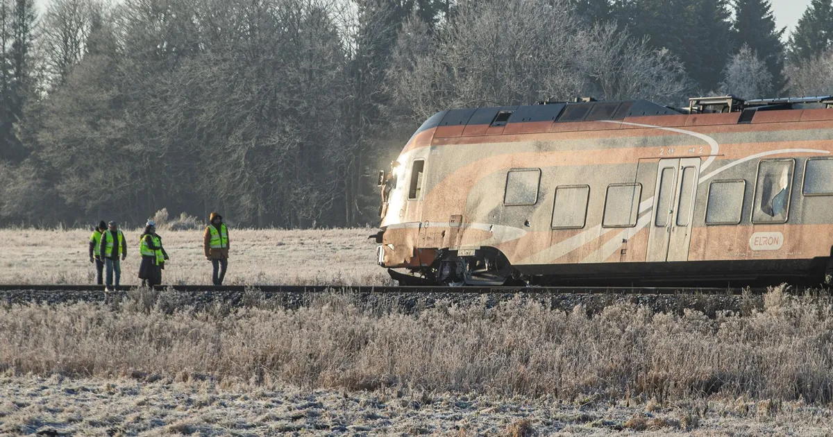 Veoauto ja rongi kokkupõrkes hukkus inimene