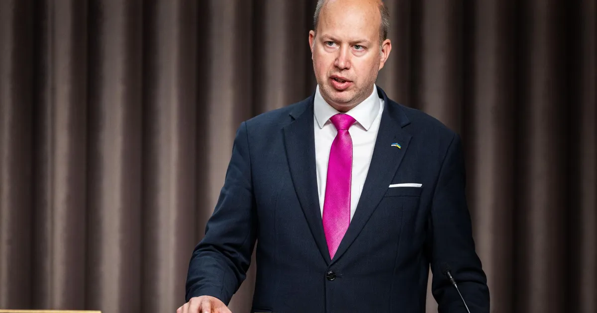 Minister tutvustas riigikogus veel langetamata kohtuotsust