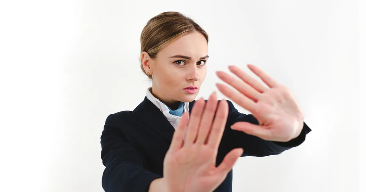 Üks küsimus, mida lennukis ei tohi iialgi stjuardessile esitada