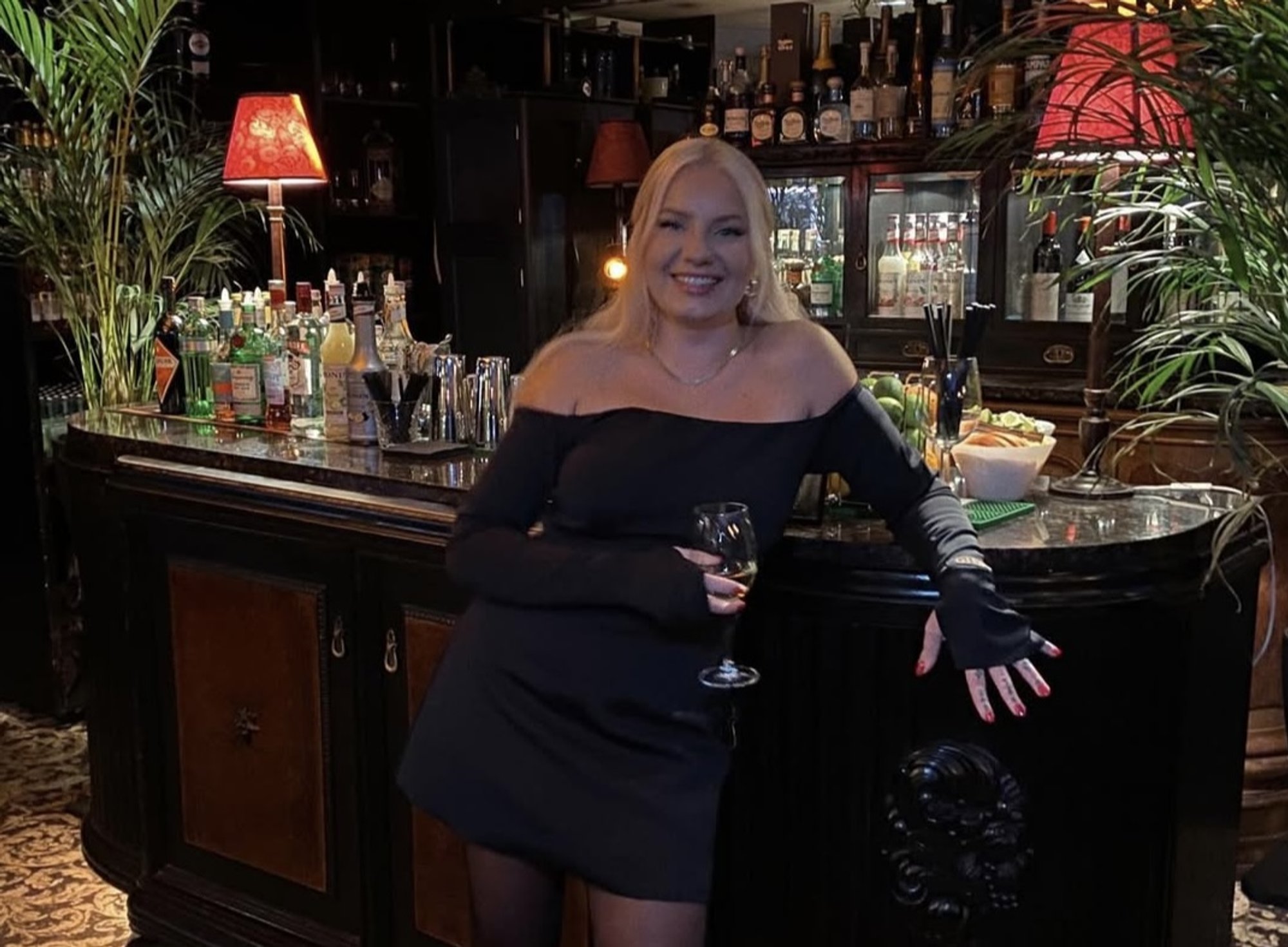 FOTOD | Palju õnne! Tuntud raadiohääl ja disainer Gita Siimpoeg kihlus