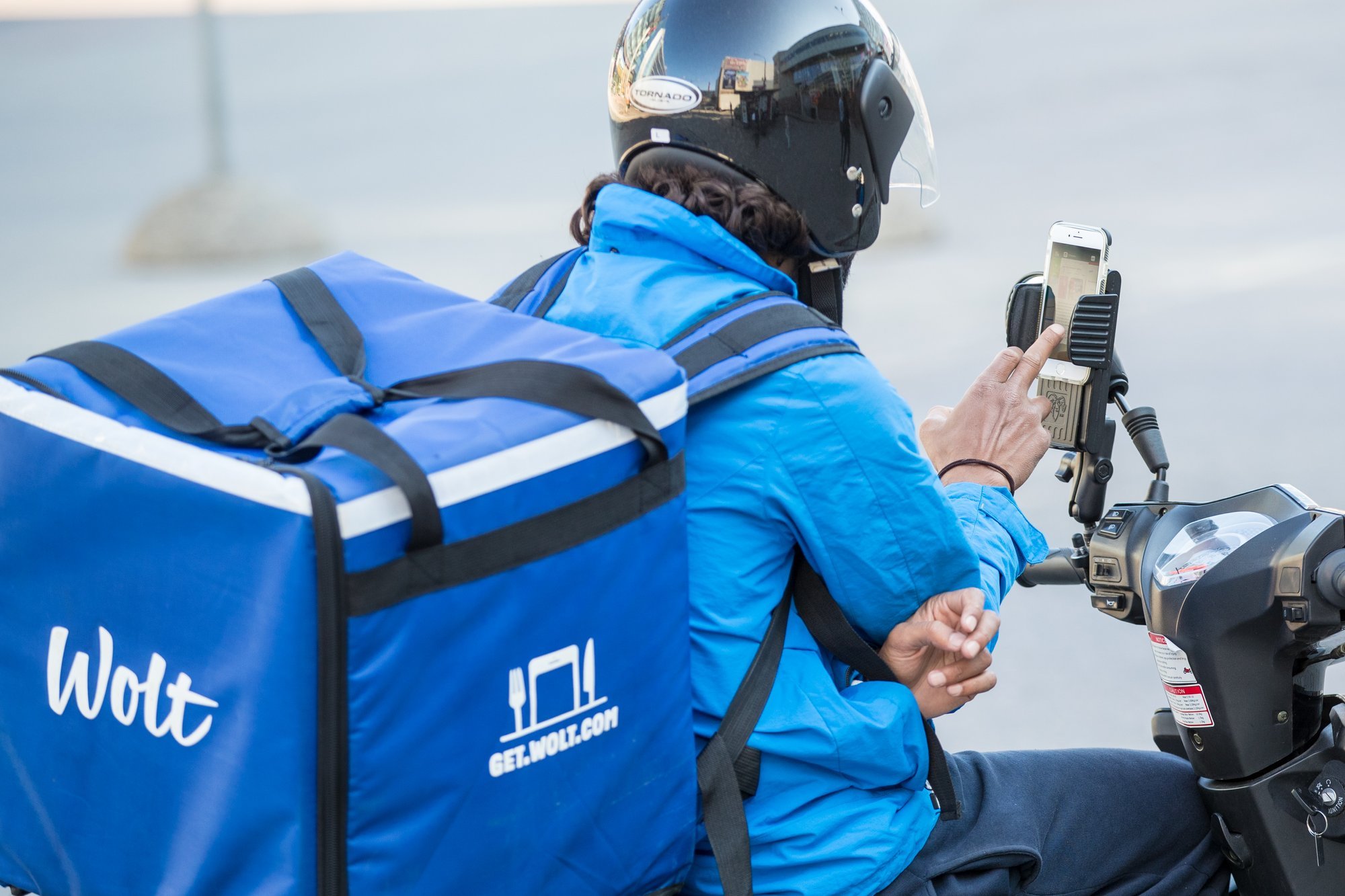 NIMEKIRI | Kümme tehnoloogiaaktsiat, millel analüütikud näevad enim tõusuruumi