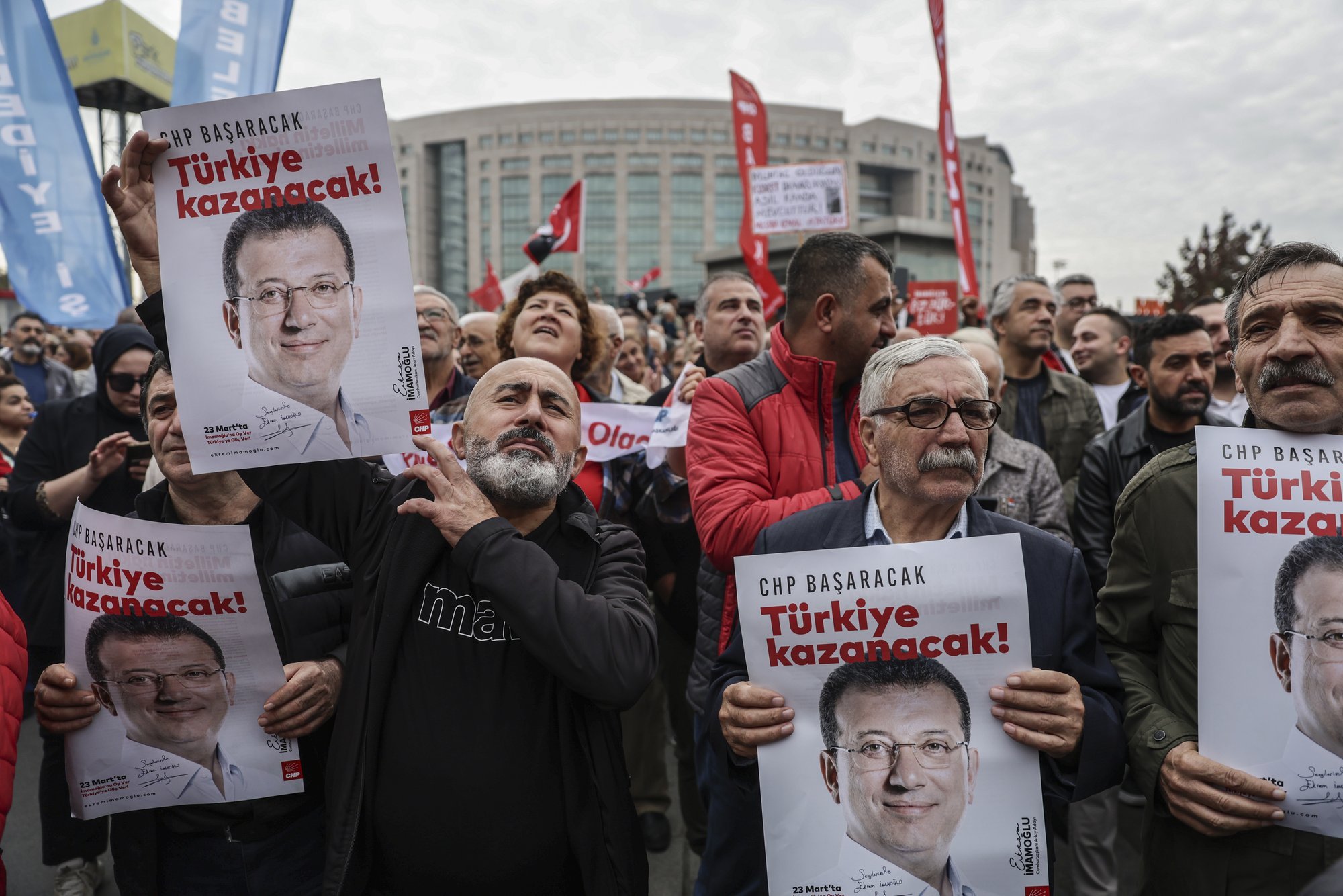 Türgi opositsioonijuhile esitati süüdistused, millega võib kaasneda sajanditepikkune vangistus