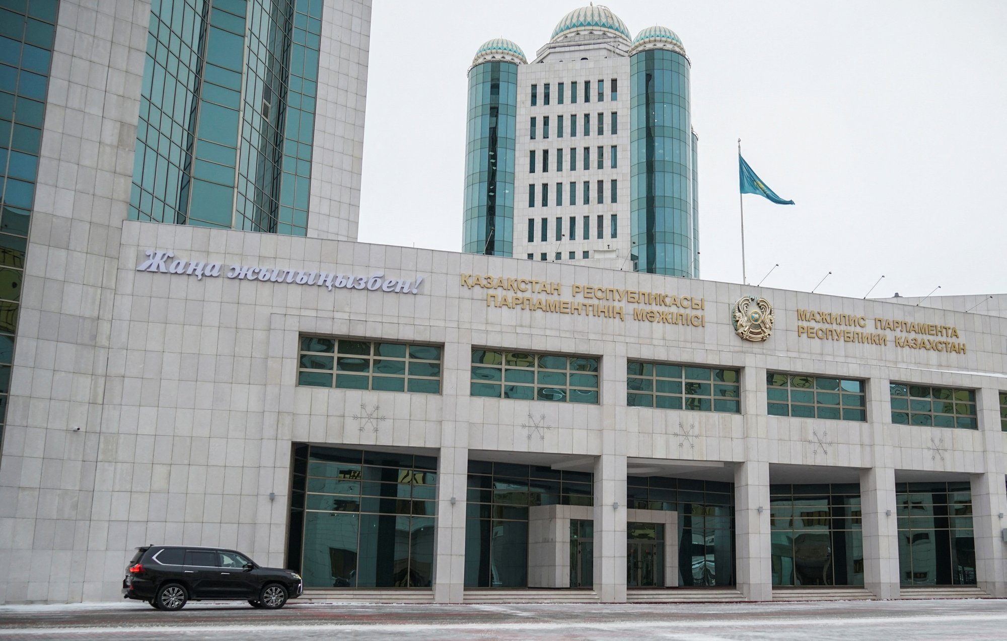 Kasahstani parlamendi alamkoda kiitis Karise riigivisiidi eel heaks „homopropaganda“-vastase seaduse