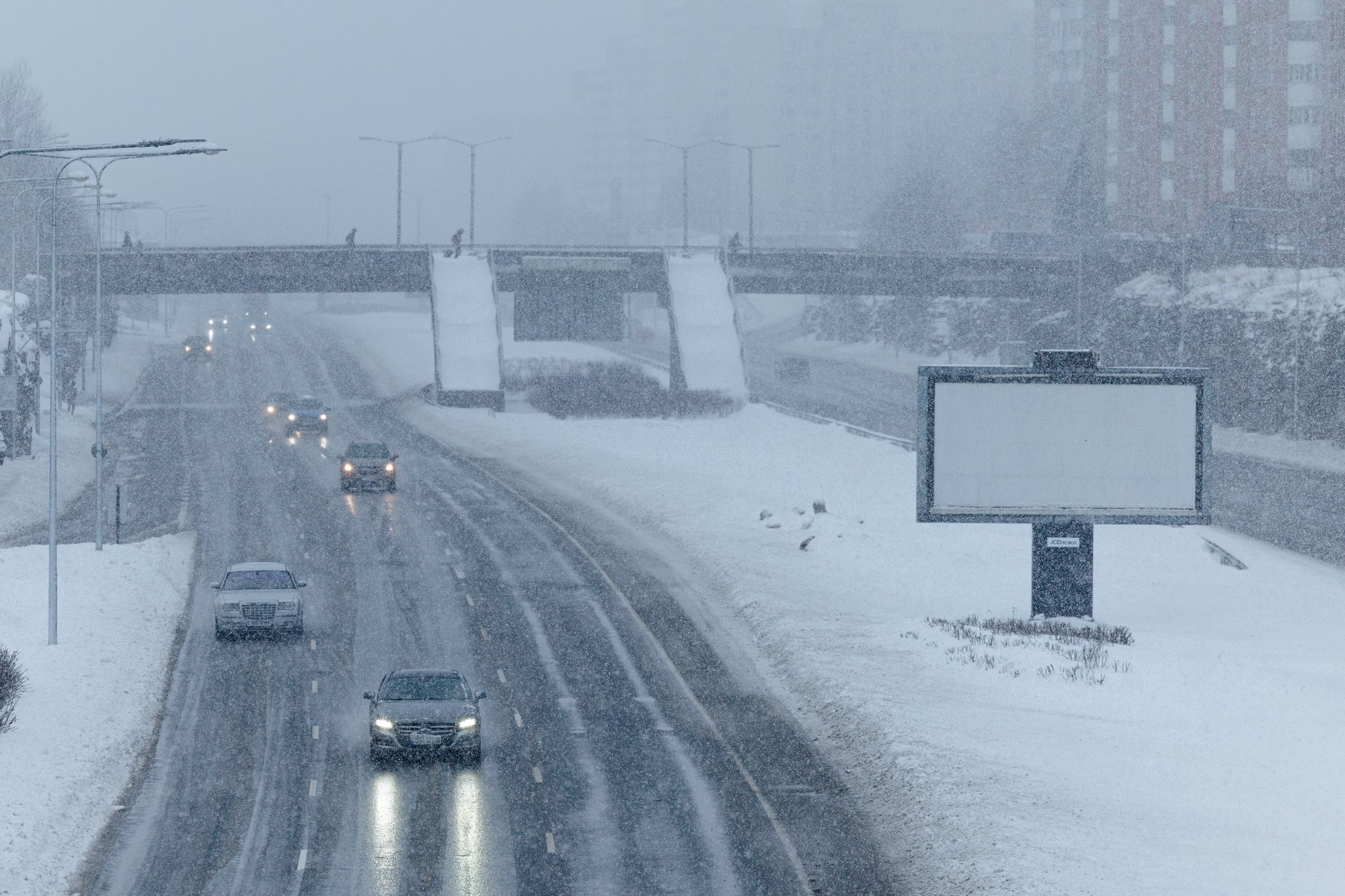 Ettevaatust liikluses! Öösel sajab maha suuremas koguses lund