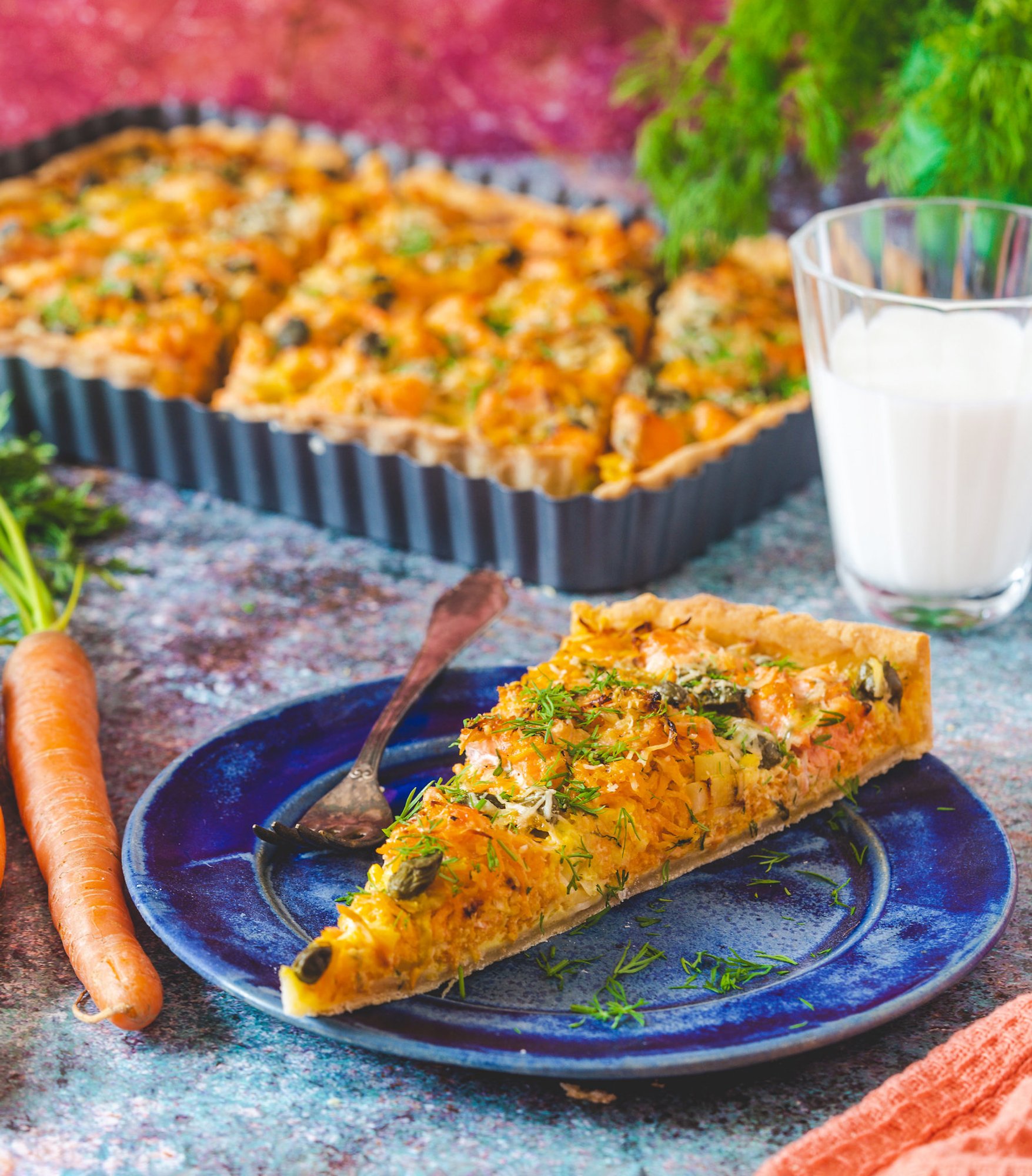 Tummine amps, mis teeb tuju heaks: lõhepirukas porgandi ja kapparitega