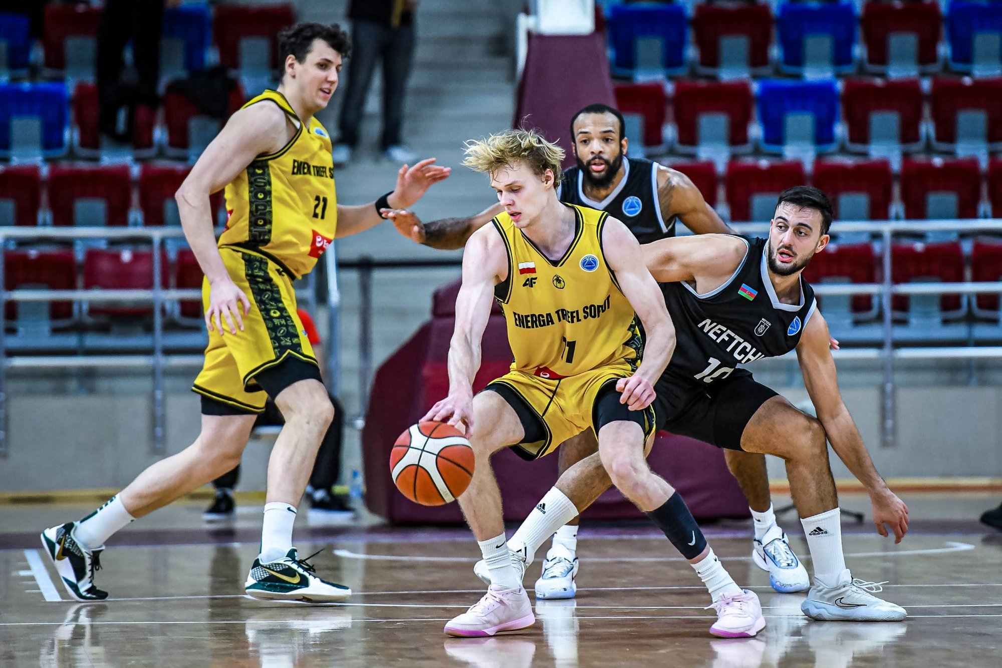 Poolas võidulisa teeninud Suurorg ja Sopot püsivad liidrite kannul, Böckler kohtub Rannula ja Legiaga