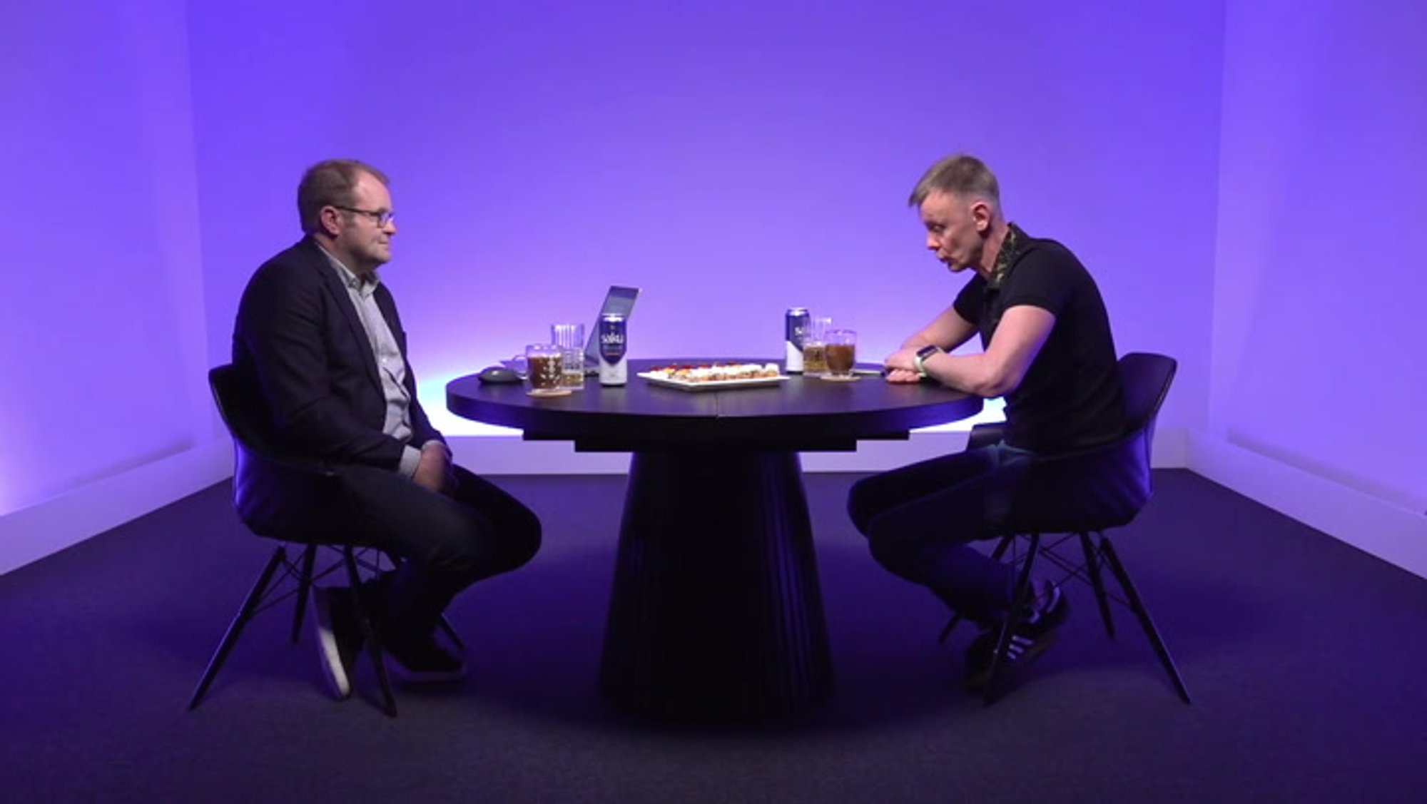 KUUM LAUD | Miks teenindajad restoranides ei püsi? „Isegi 50-sendise palgalisa pärast on tööd vahetatud“