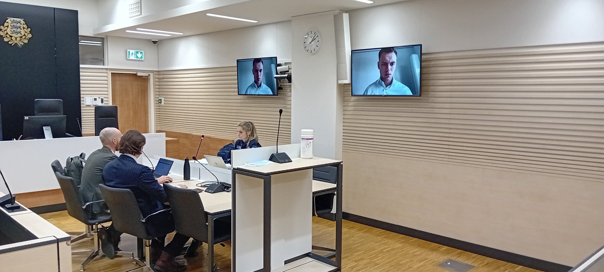 Politseiga pahuksisse sattunud Karl Jakob Hein tõendab kohtus, et elab ja töötab välismaal