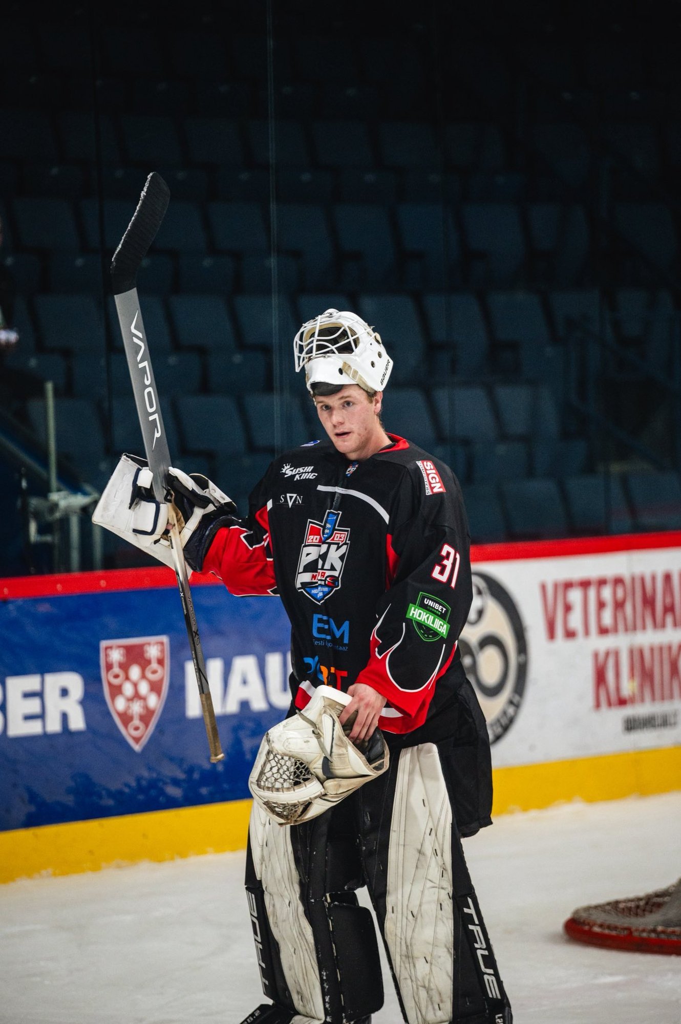 Narvas mängiv Ukraina päritolu Kanada hokimees sooviks siirduda Venemaale: poliitika ei tohiks unistusi segada