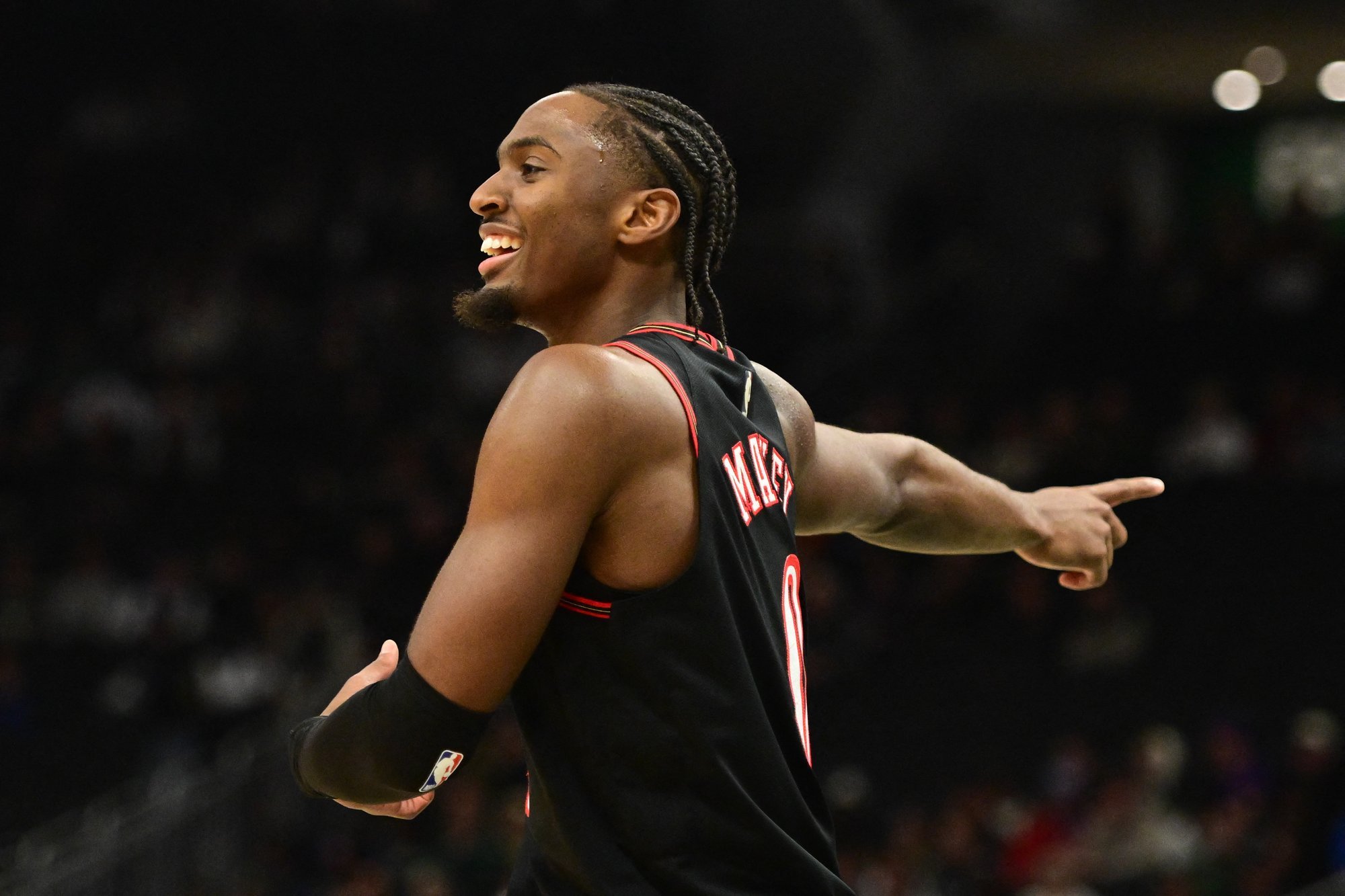 VIDEO | NBA-s oli ohus hooaja skoorirekord, Sabonis peab tegema vigastuspausi