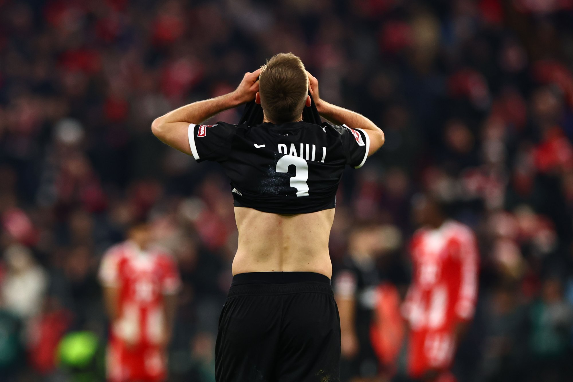 Ülivalus! Karol Mets ja St. Pauli kaotasid Müncheni Bayernile üleminutite väravatest