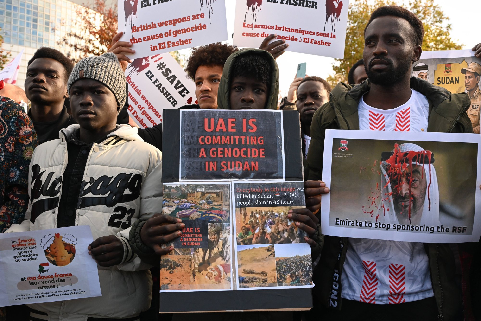 Manchester City jalgpalliklubi omanik toetab raha ja relvadega Sudaani tapatalgute korraldajat