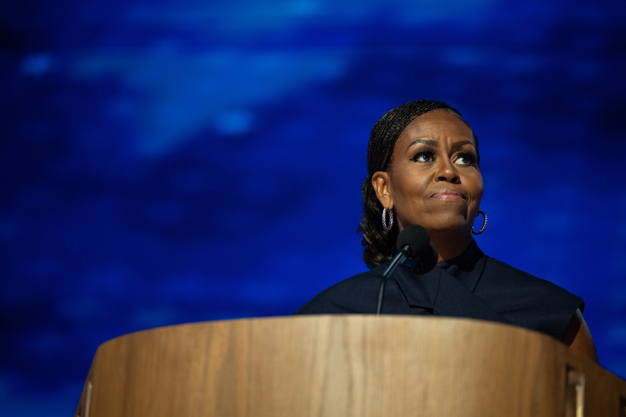 FOTOD | Vananeb tagurpidi? Michelle Obama vapustab oma uue välimusega