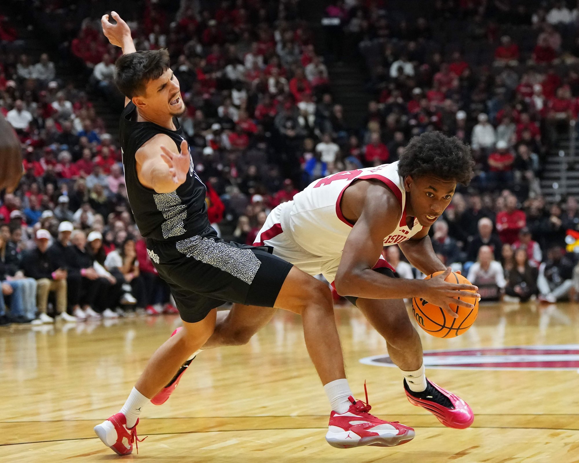 VIDEO | Kriisa sai Bearcatsi ridades esimese kaotuse