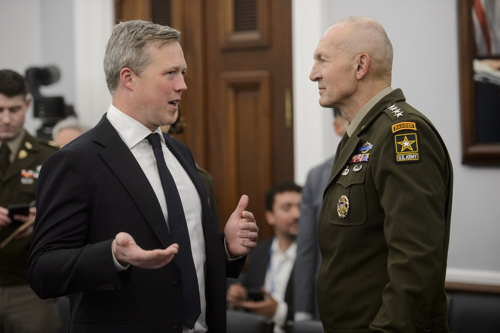 Kiievit külastavad USA armeeminister ja armee staabiülem