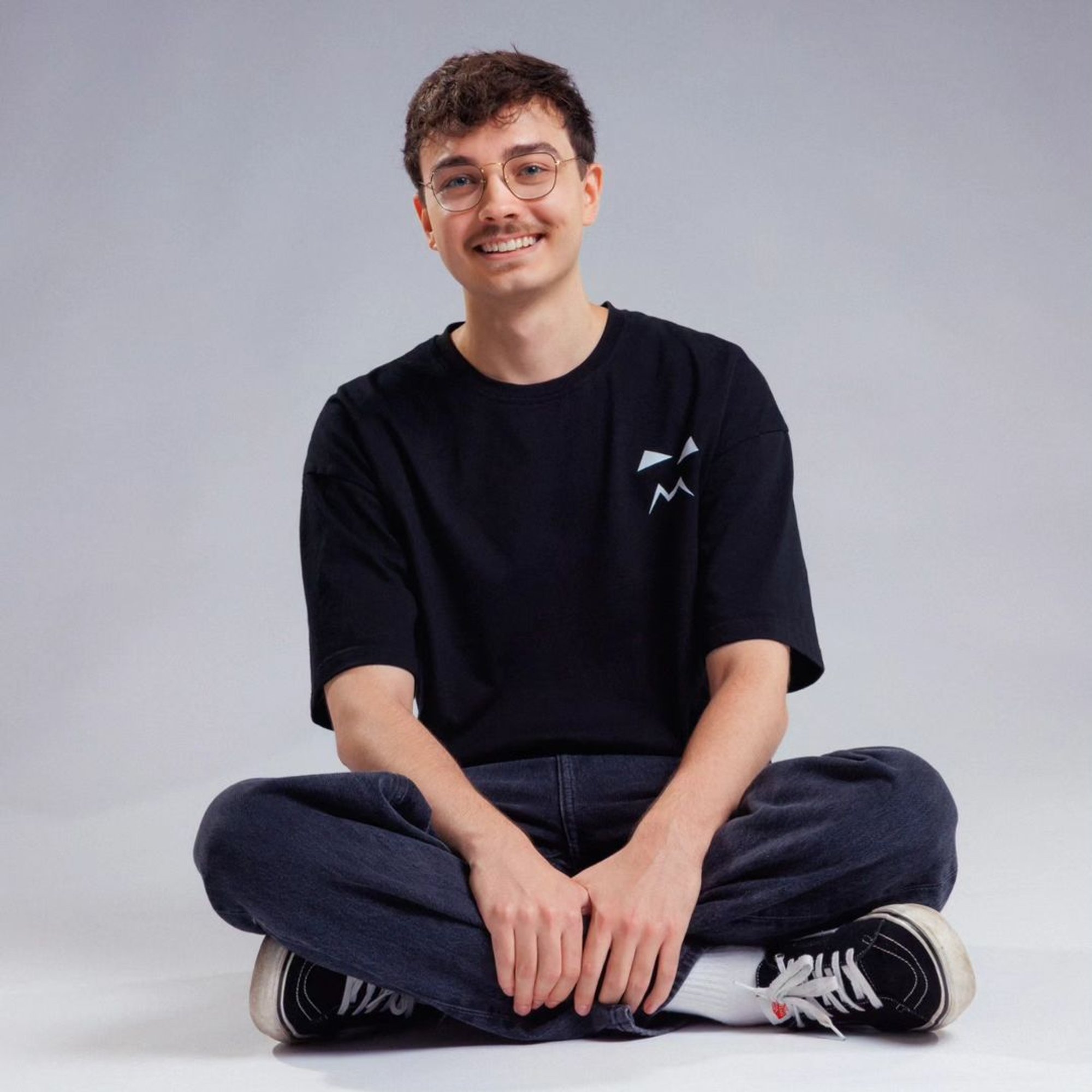 Juutuuber Krispoiss avaldas, et ühest heast videost võib kuu aega ära elada: minu videod on saanud 600–800 eurot reklaamitulu