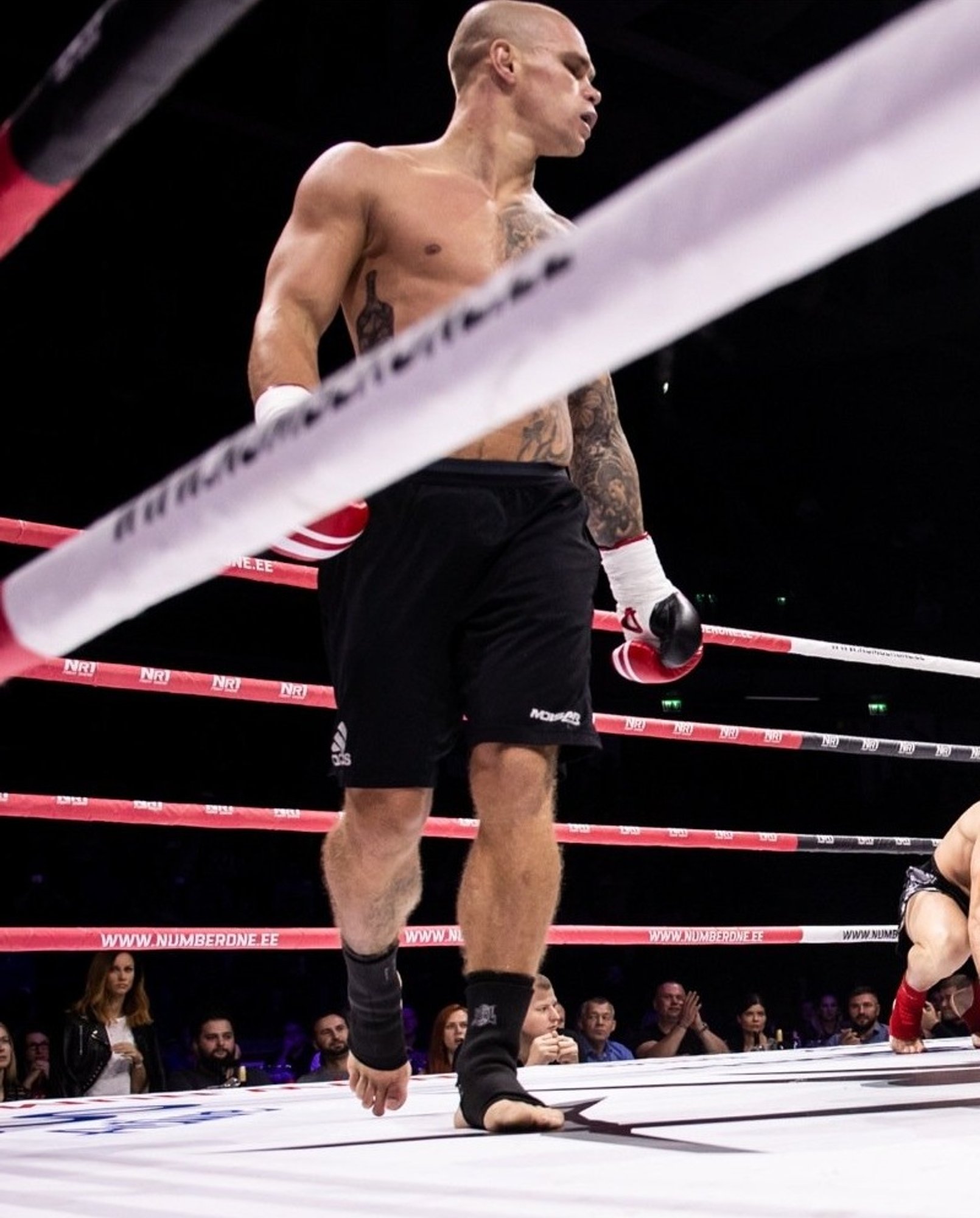 Väljapressimises kahtlustatav Mirkko Moisar on jätkuvalt vahi all, lisaks oodatakse teda kohtusse tsiviilasjas