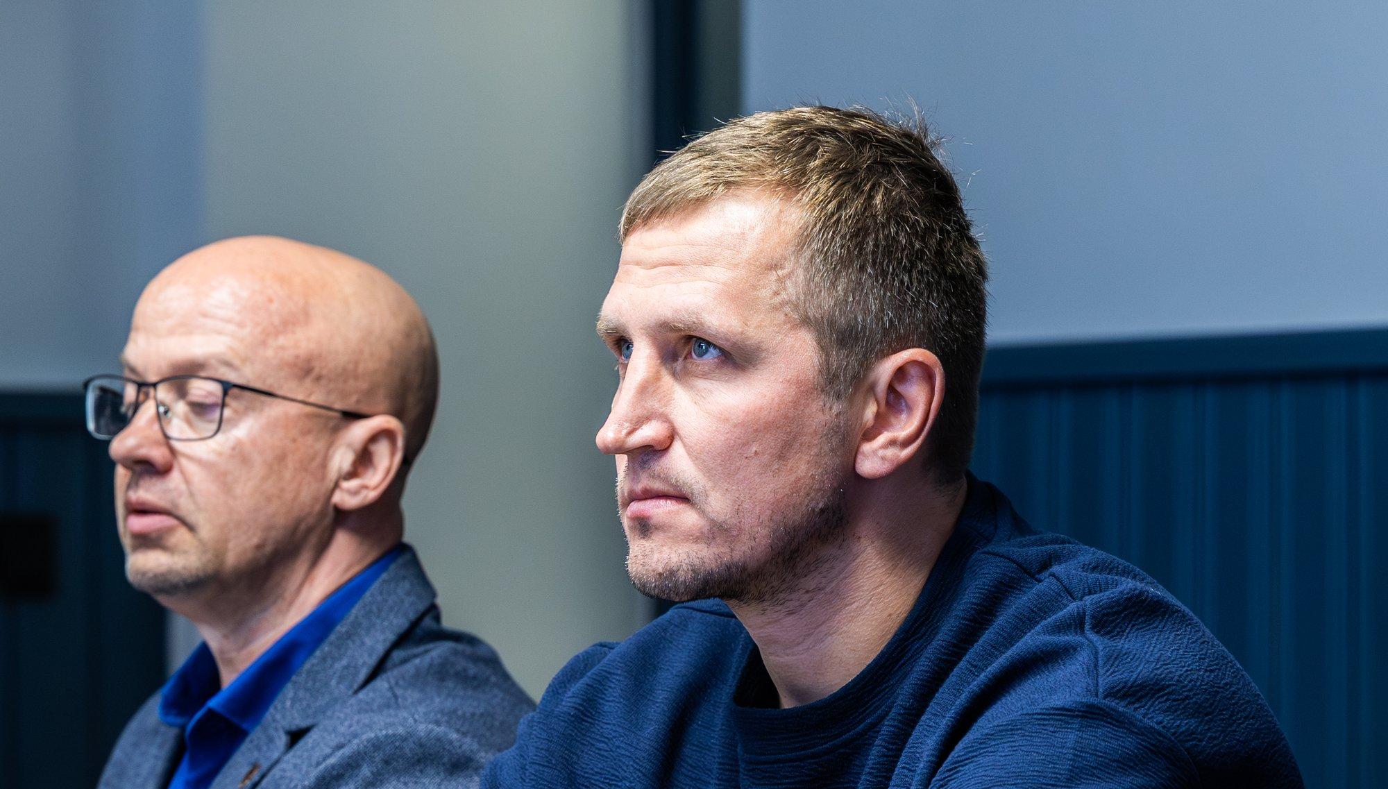 Purjuspäi autot juhtinud Saage soovib kohtuistungite kinniseks kuulutamist. „Ebaterve huvi mõjutab tema alaealisi lapsi“