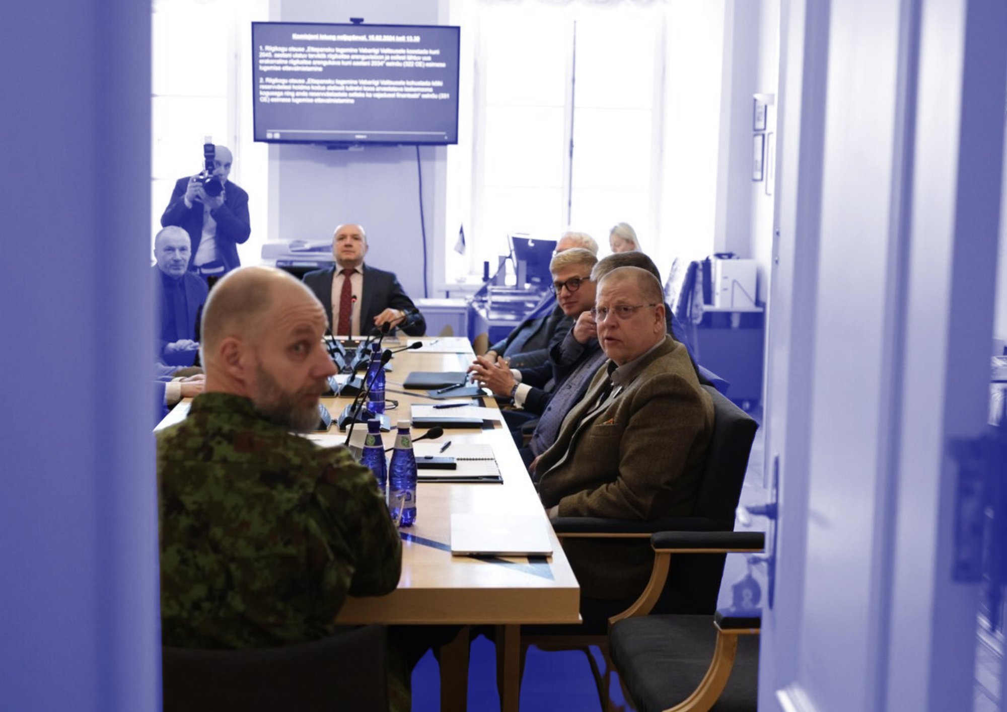 JUHTKIRI | Sõjahüsteeriat retooriline „ärge kartke“ ei peata. Selgroogu on vaja