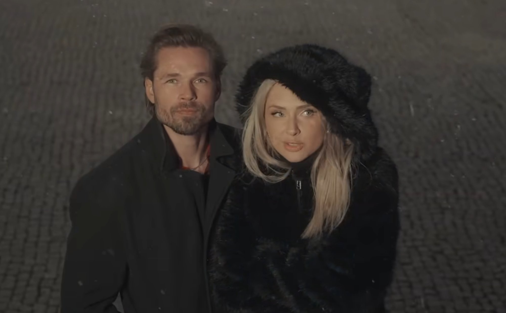 Salapärane härra Lõuna-Eesti turismireklaamis kütab kirgi. Mis tema ja Brigitte vahel tegelikult on?