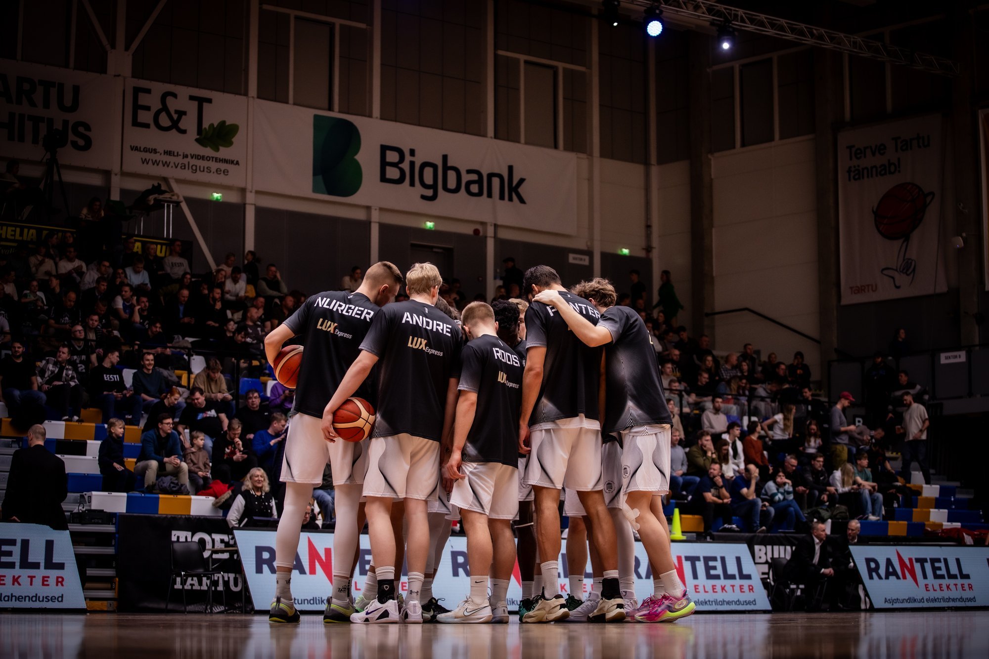 TIPPHETKED | Tartu Ülikool näitas kodusaalis Viimsile koha kätte