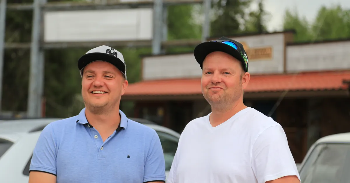 Uus reisiraamat viib lugejad rännakule vanade autodega